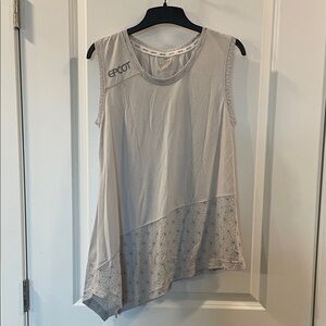 Disney World EPCOT Asymmetrical Light Gray Tank Blouse, Women’s Medium